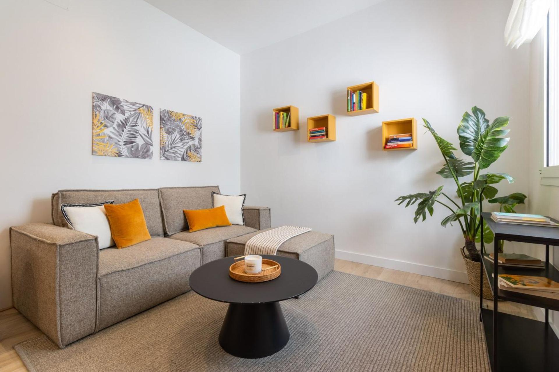 Apartment Trendy Malasana For 4 Ideal Getaway, Madera Ii