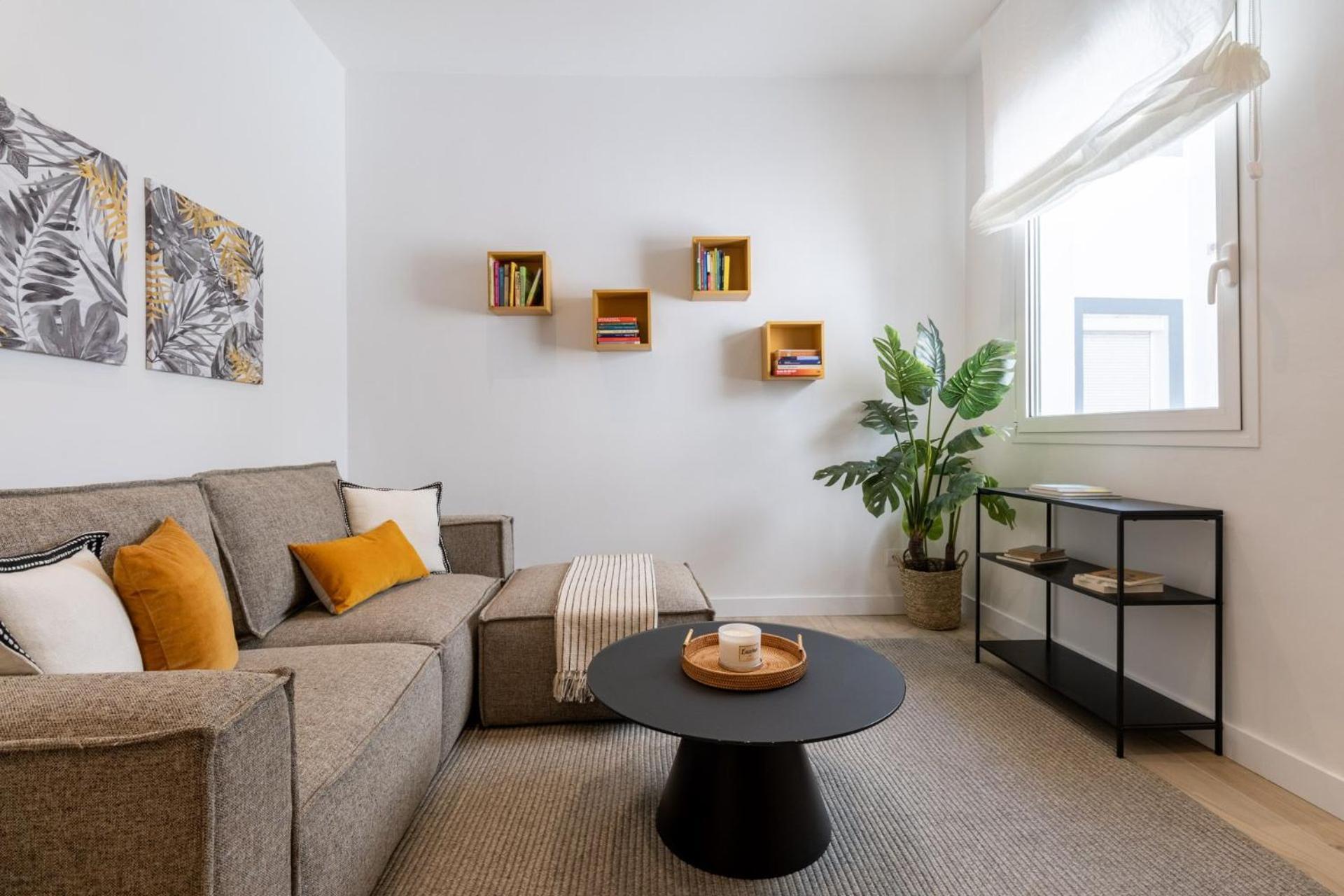 Apartment Trendy Malasana For 4 Ideal Getaway, Madera Ii